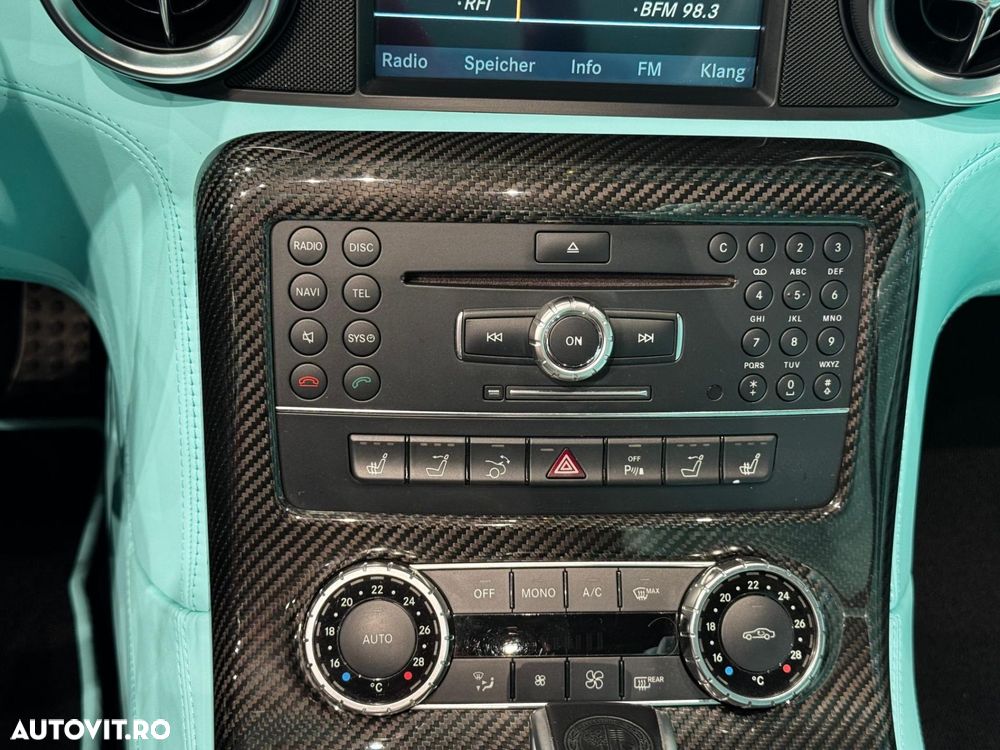 Mercedes-Benz SLS 63 AMG - 28