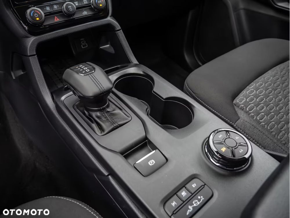 Ford Ranger 2.0 EcoBlue 4x4 DC XLT - 16