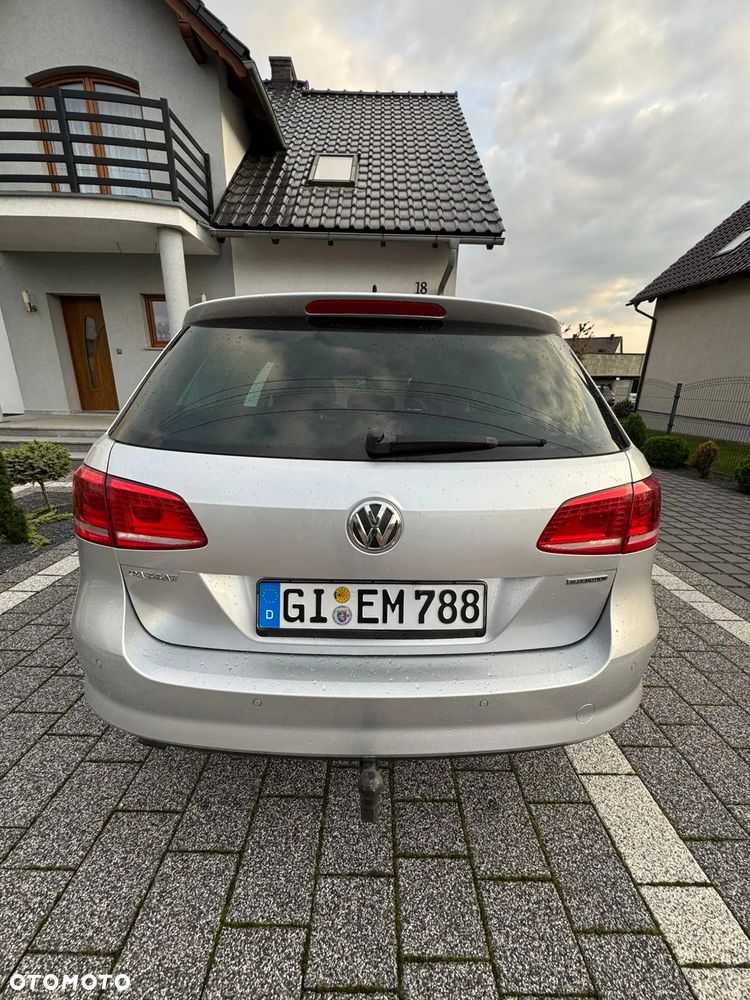 Volkswagen Passat 1.6 TDI Comfortline - 8