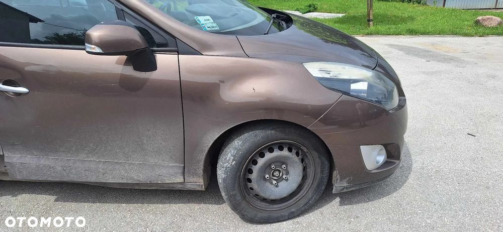 Renault Scenic III pas przedni - 9