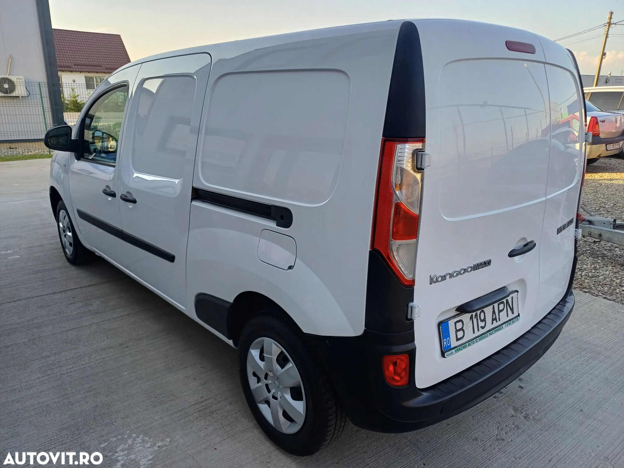 Renault Kangoo 1.5 Blue dCi 95 ZEN - 4
