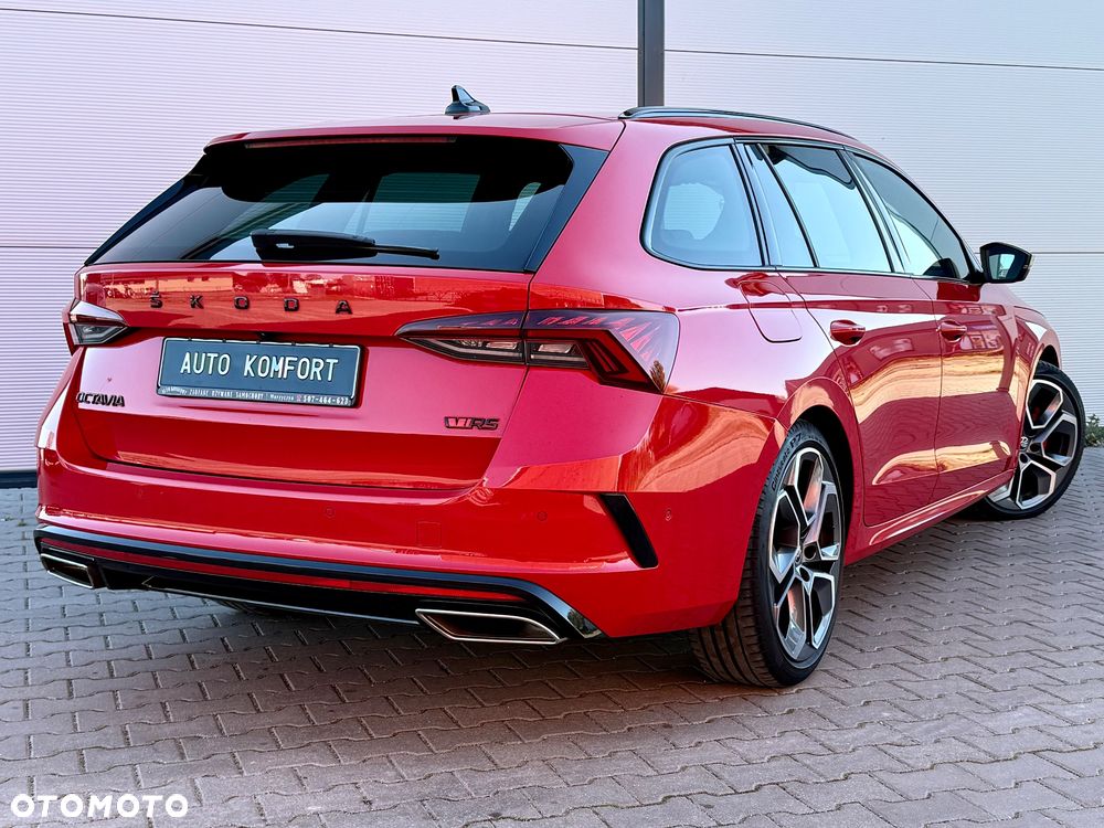 Skoda Octavia 2.0 TDI DSG RS - 17