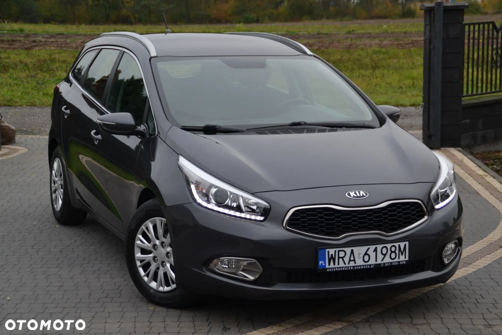 Kia Ceed 1.6 GDI Dream Team Edition - 8