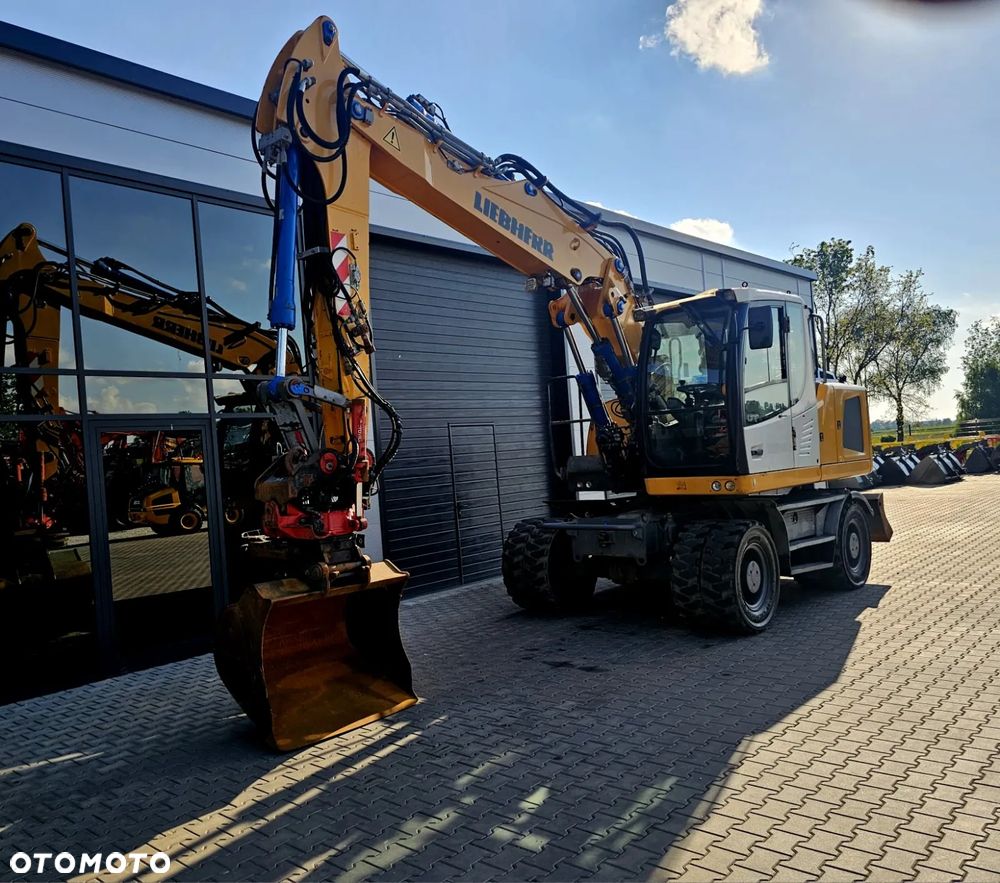 Liebherr A916 - 7