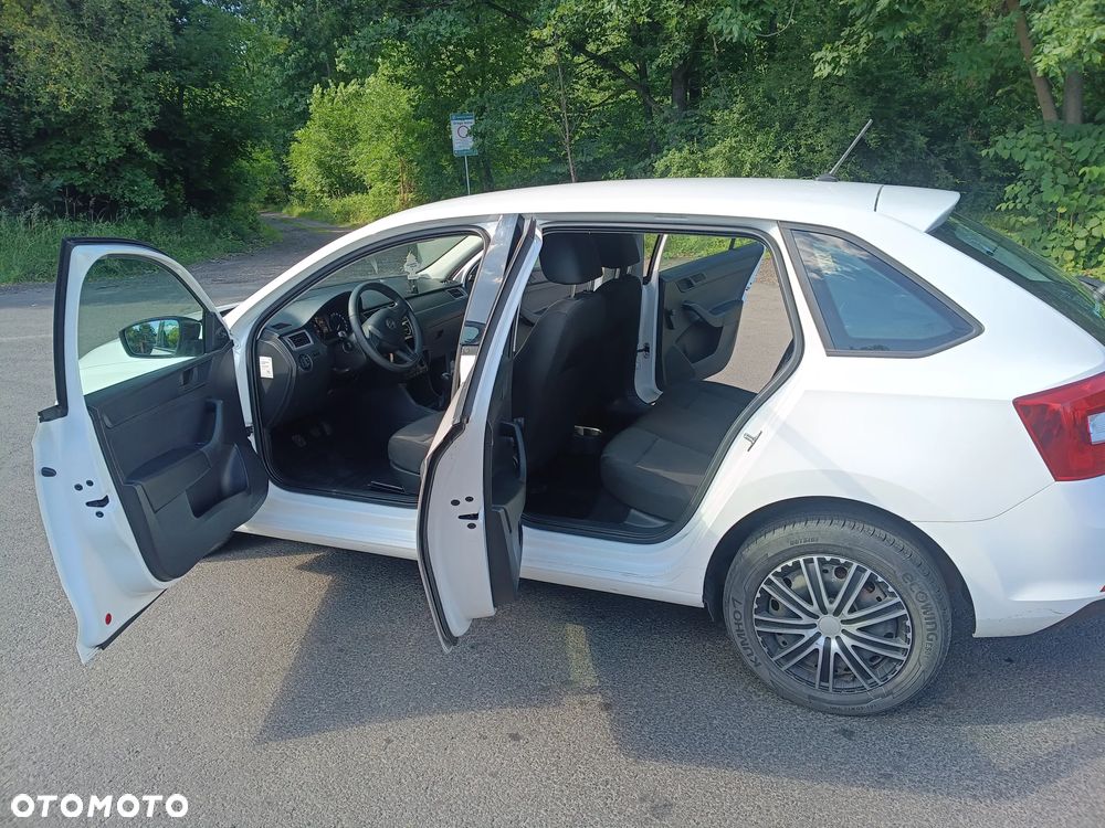 Skoda RAPID - 7