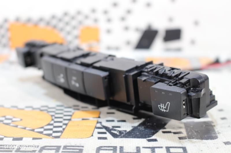 Conjunto De Botões Mercedes-Benz E-Class Coupé (C207)  A2078204010 / A - 5