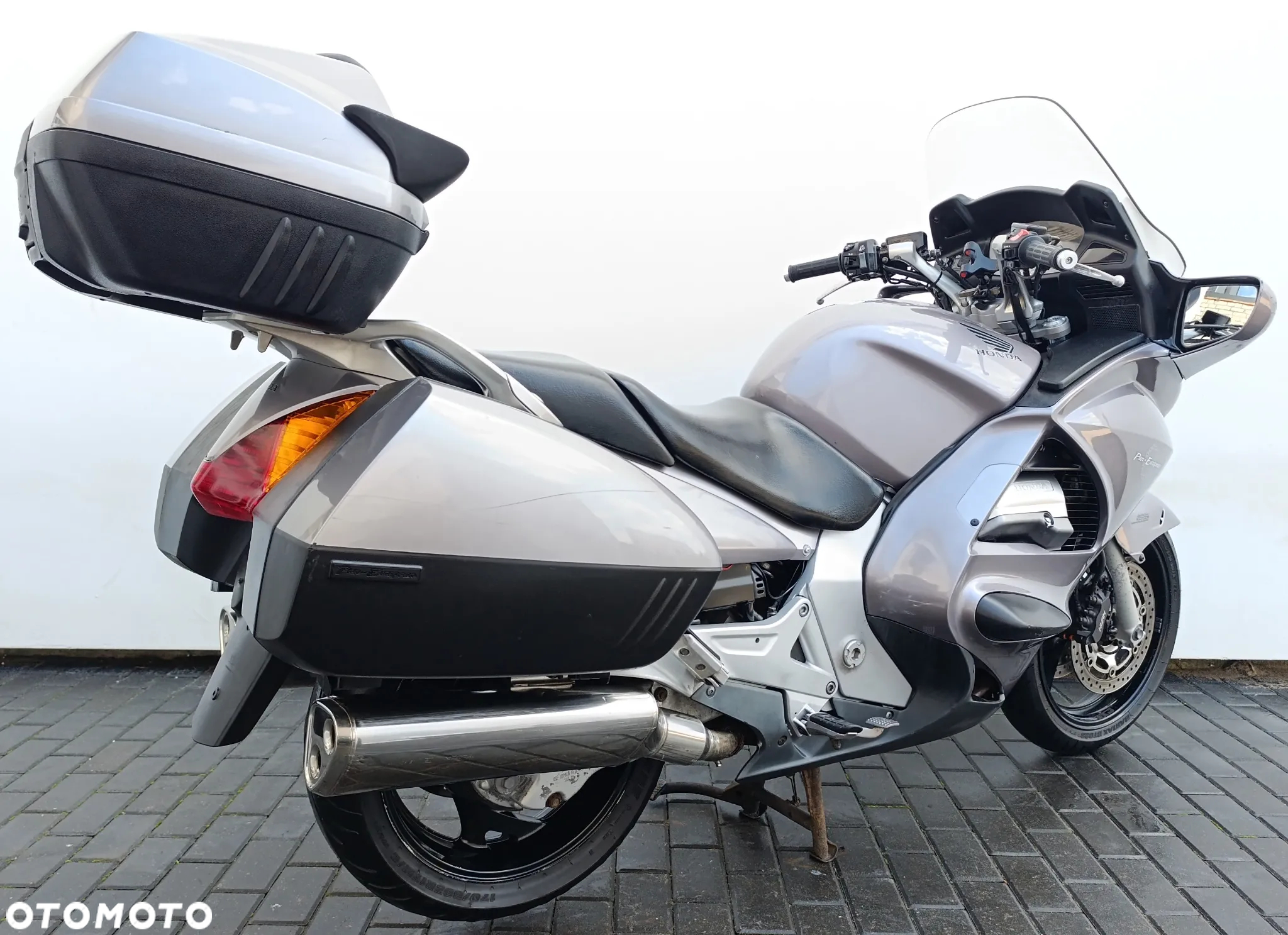 Honda ST - 5