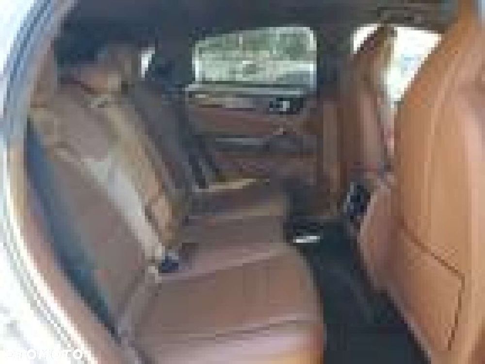 Porsche Cayenne - 10