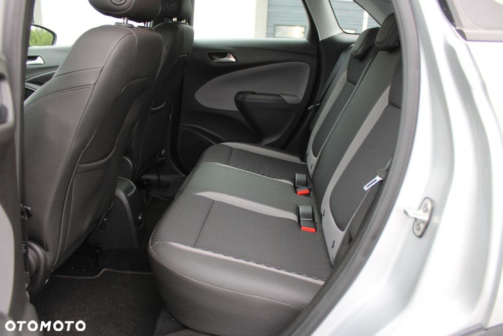 Opel Crossland X - 19