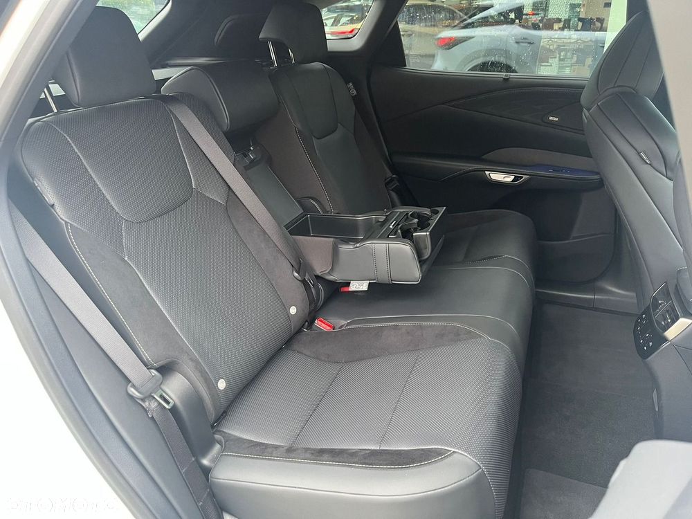 Lexus RX - 29