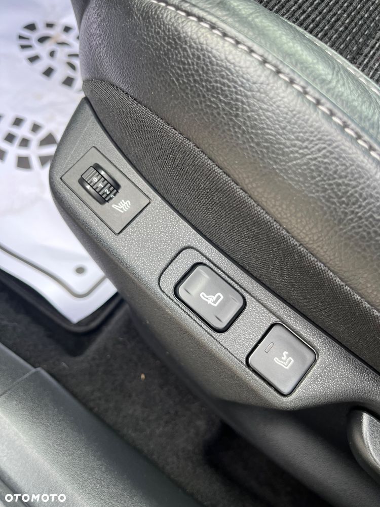 Citroën C4 HDi 150 Exclusive - 19
