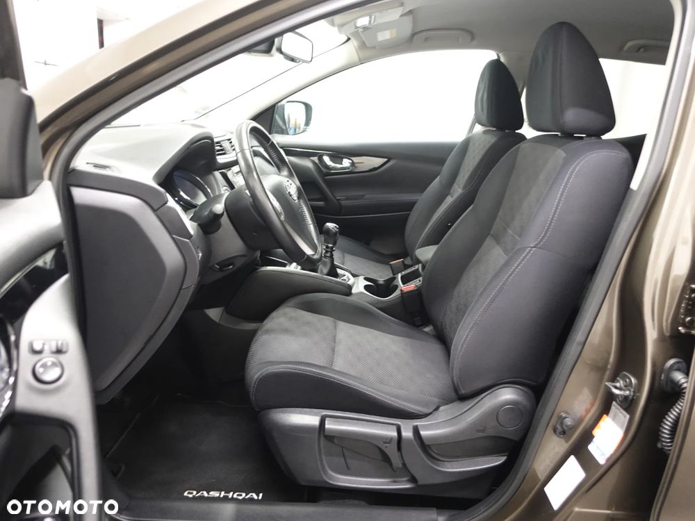 Nissan Qashqai 1.6 DCi ALL-MODE 4x4i N-Connecta - 19
