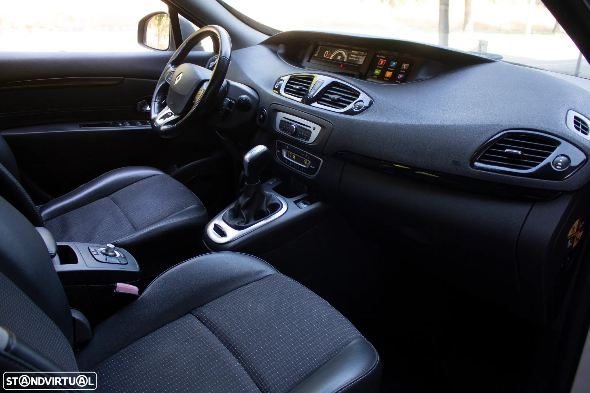 Renault Grand Scénic 1.5 dCi Intens EDC SS - 22