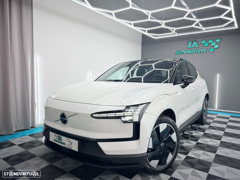 Volvo EX30 P5 Electric Long Range RWD Ultra - 2