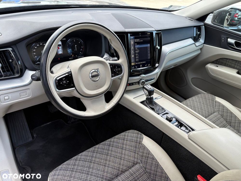 Volvo XC 60 - 12