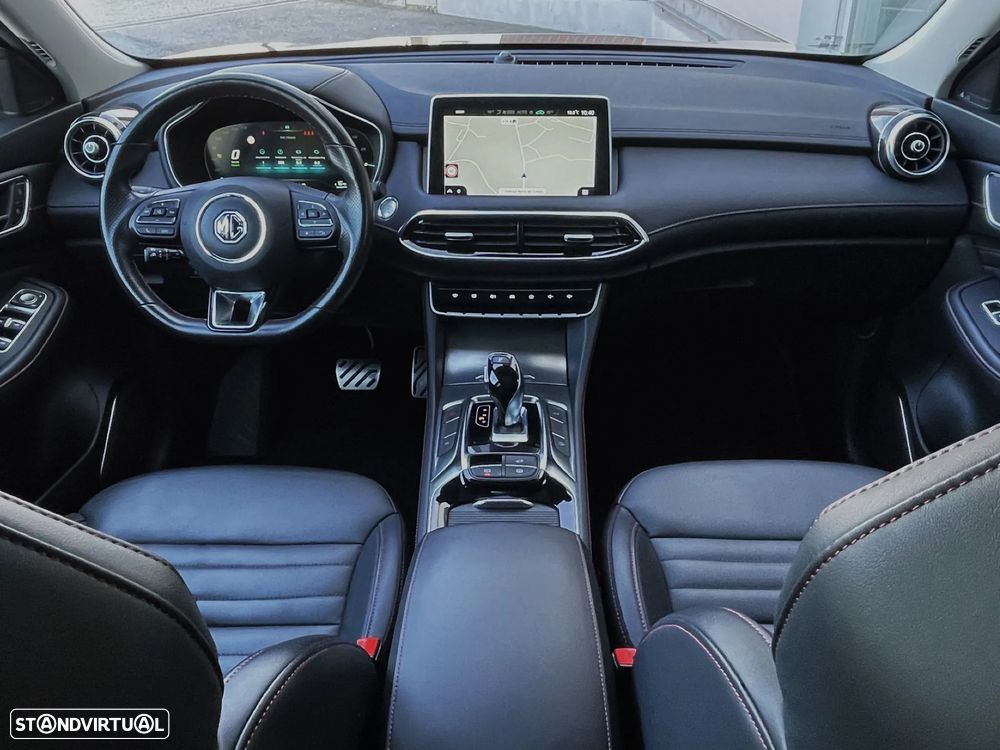 MG EHS Luxury - 9