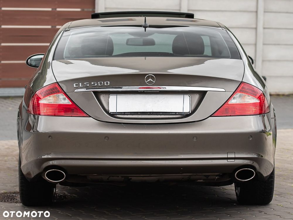 Mercedes-Benz CLS - 8