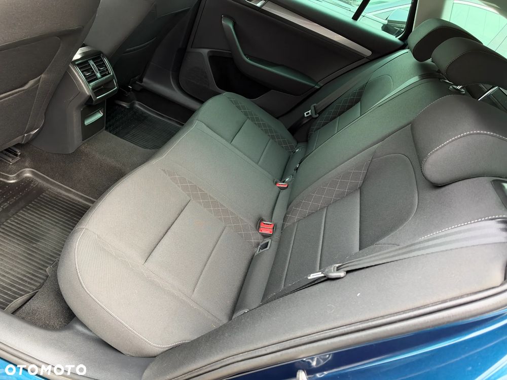 Skoda Superb 2.0 TDI SCR Active - 33