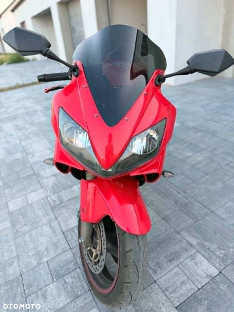 Honda CBR - 1