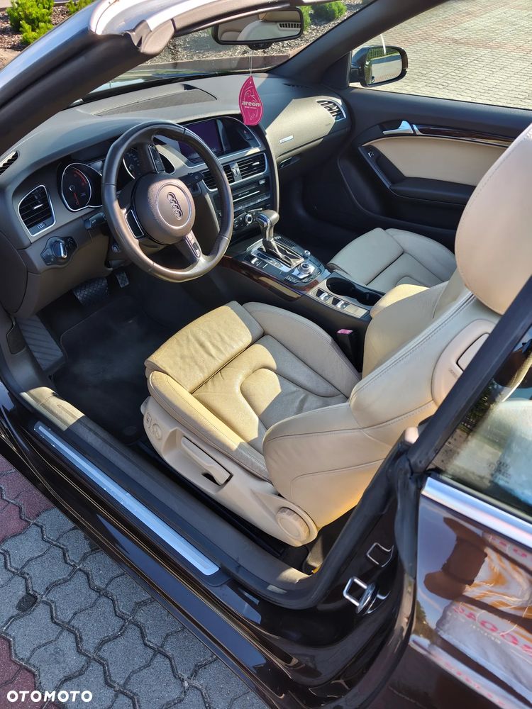 Audi A5 Cabrio - 15