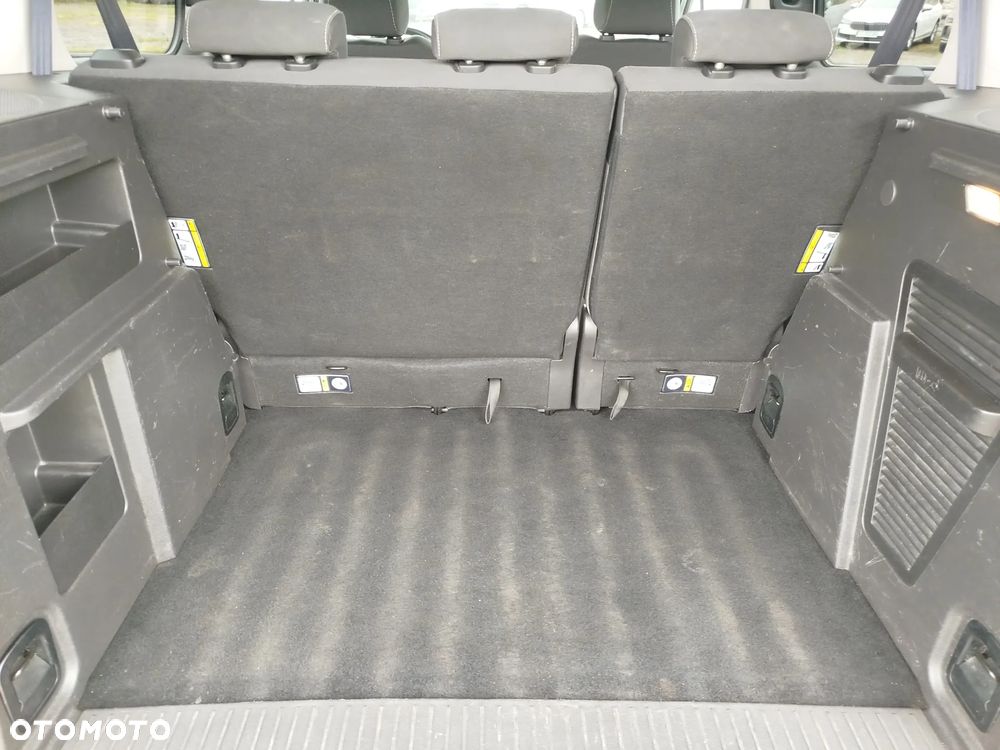 Ford Tourneo Courier - 16
