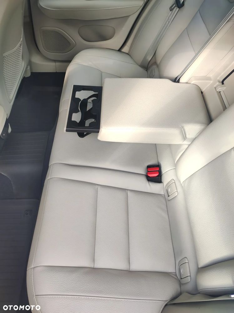 Volvo S60 B5 B AWD Ultimate Dark - 19