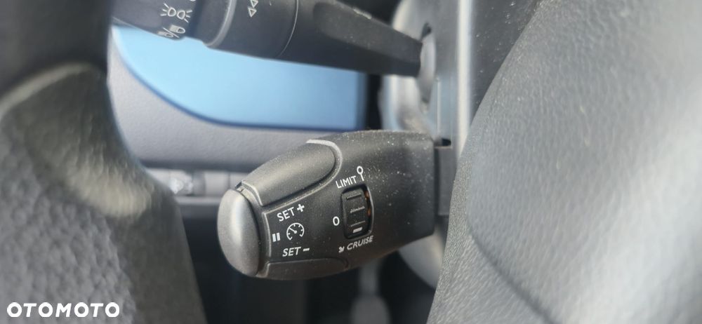 Peugeot Traveller L2 2.0 Business - 24