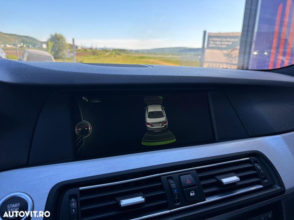 BMW Seria 5 520d Sport-Aut. - 22