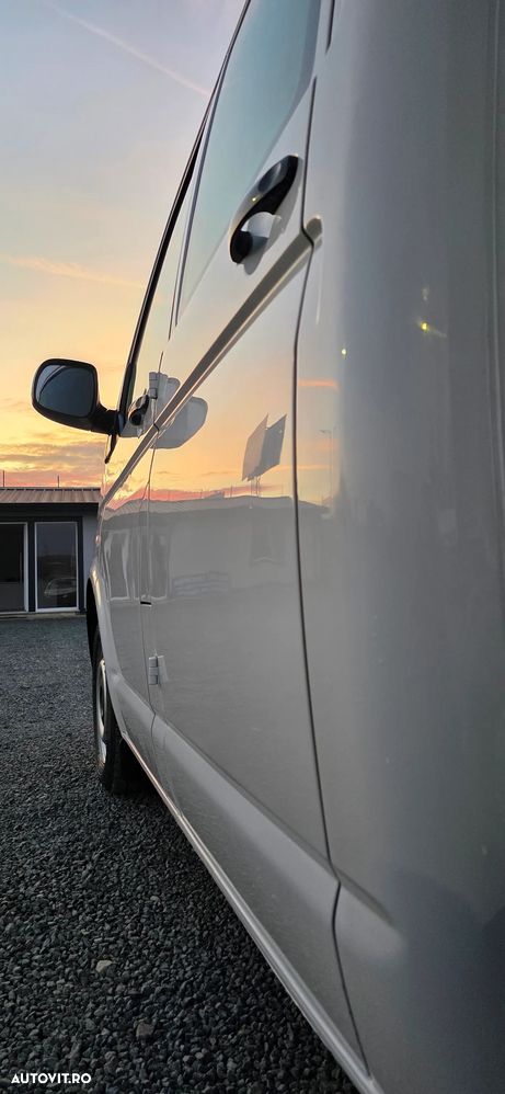 Volkswagen TRANSPORTER face lift 2.0 tdi, 140cp,  186.200 km,           basculabil 3.2t original,  07/2012 (serie 2013).  (factura cu TVA, SEAP , finantare PJ, rate PF - 22