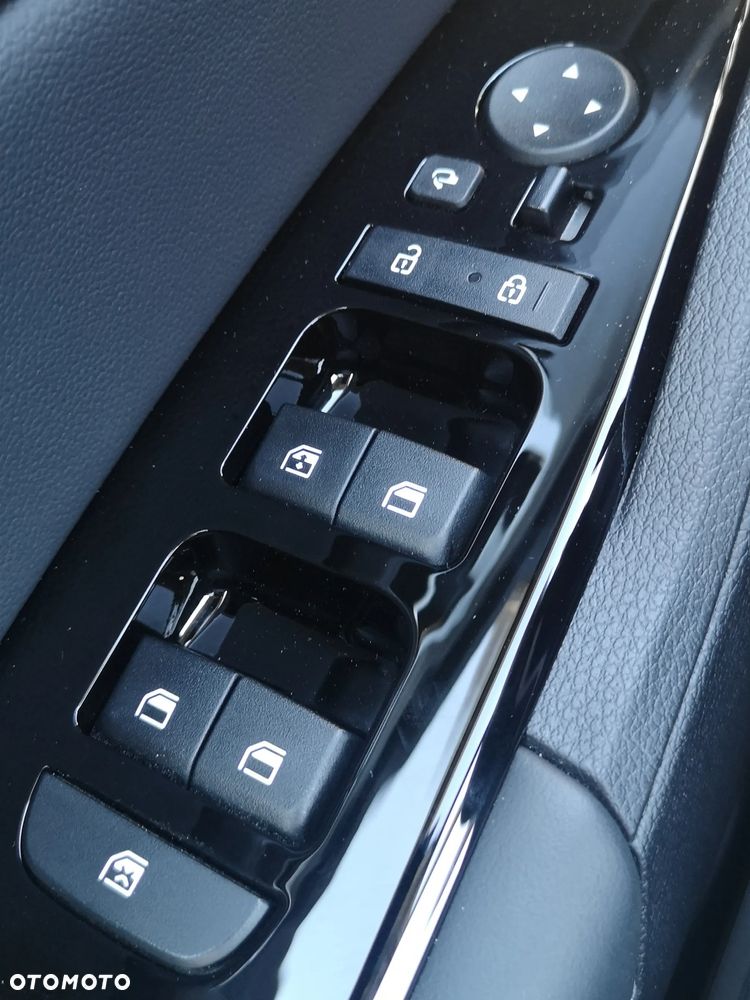 Kia Sportage ver-1-6-t--gdi-mhev-business-line-2wd-dct - 30