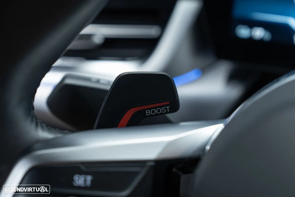 BMW iX2 eDrive20 Pack Desportivo M Pro - 27