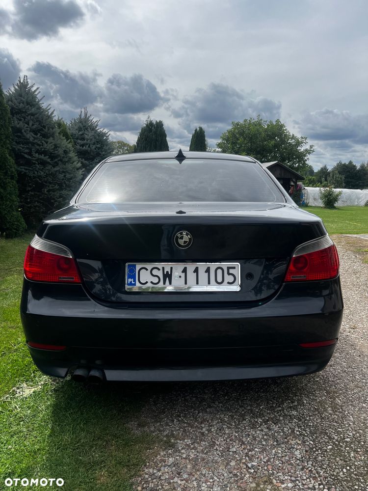 BMW Seria 5 523i - 6