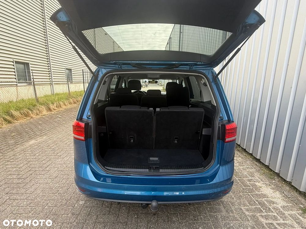 Volkswagen Touran 1.6 TDI SCR BlueMotion Technology DSG Comfortline - 13