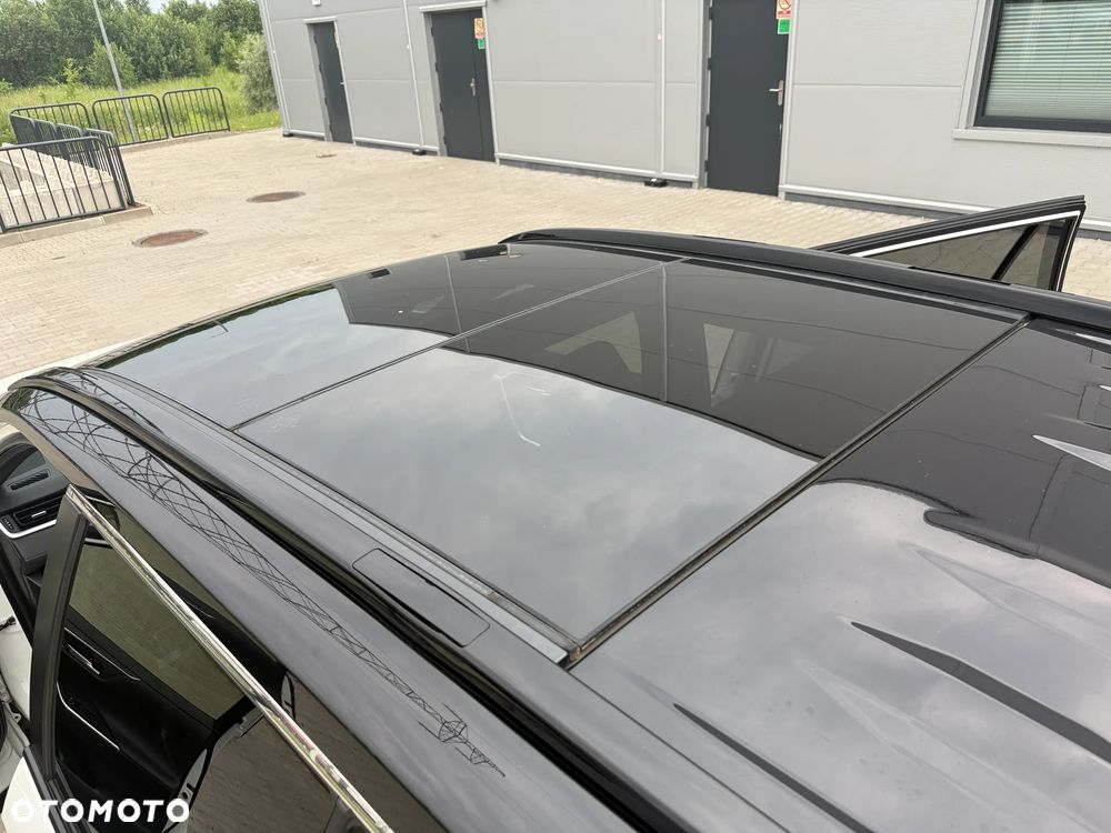 Toyota RAV4 2.5 Hybrid Black Edition by JBL 4x2 - 13