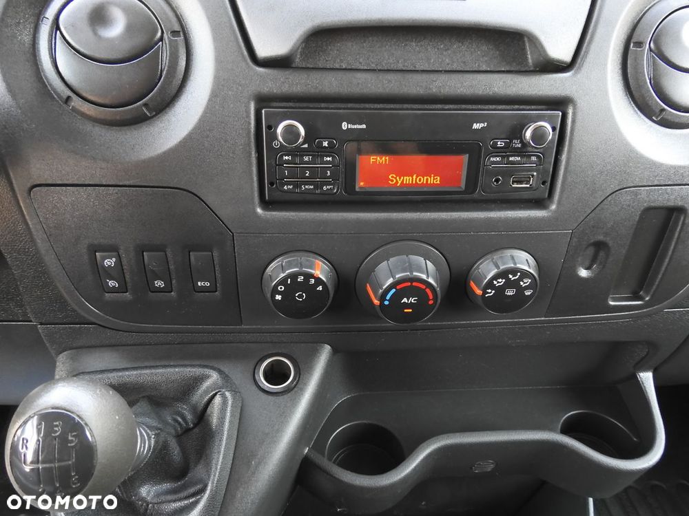 Renault MASTER PLANDEKA 8 PALET WEBASTO TEMPOMAT KLIMATYZACJA PNEUMATYKA  170KM - 35