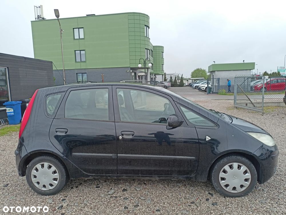Mitsubishi Colt - 5