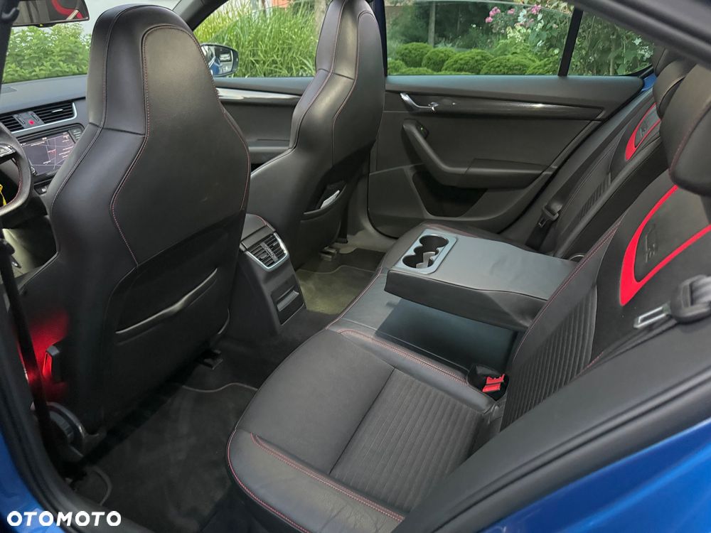 Skoda Octavia 2.0 TSI (Green tec) DSG RS - 23