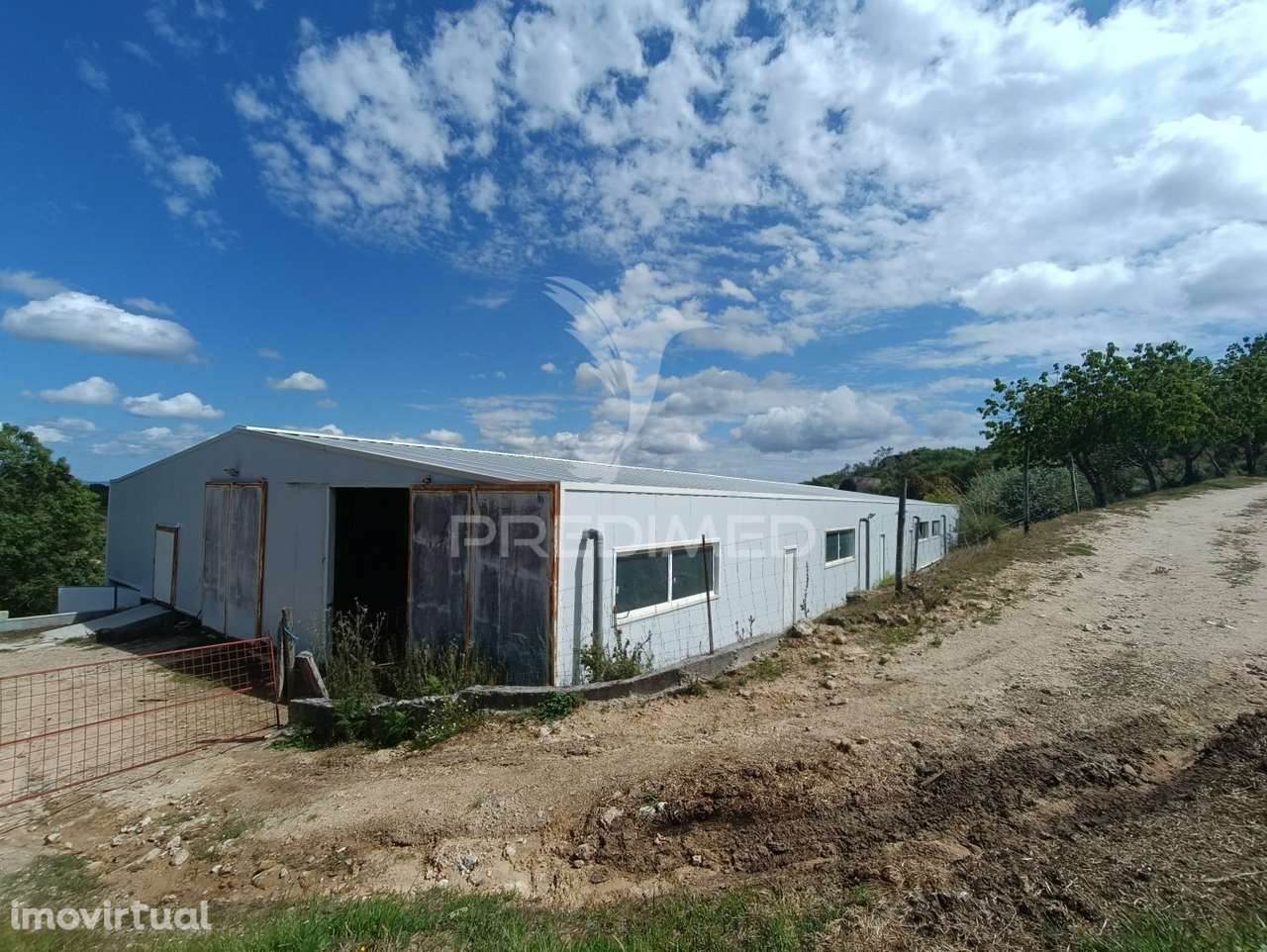 Exploração agropecuaria em Trancoso - Grande imagem: 2/23