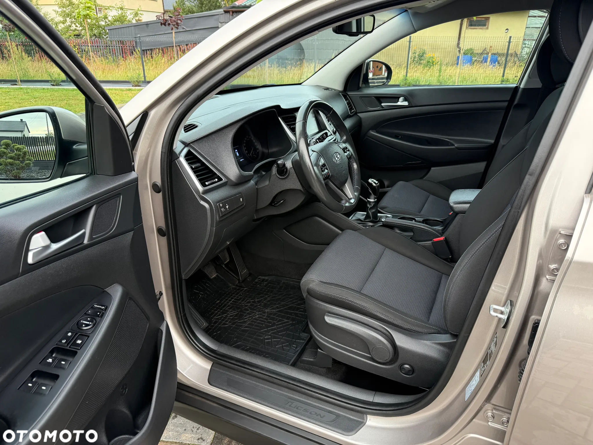 Hyundai Tucson 1.7 CRDI BlueDrive Comfort 2WD - 20