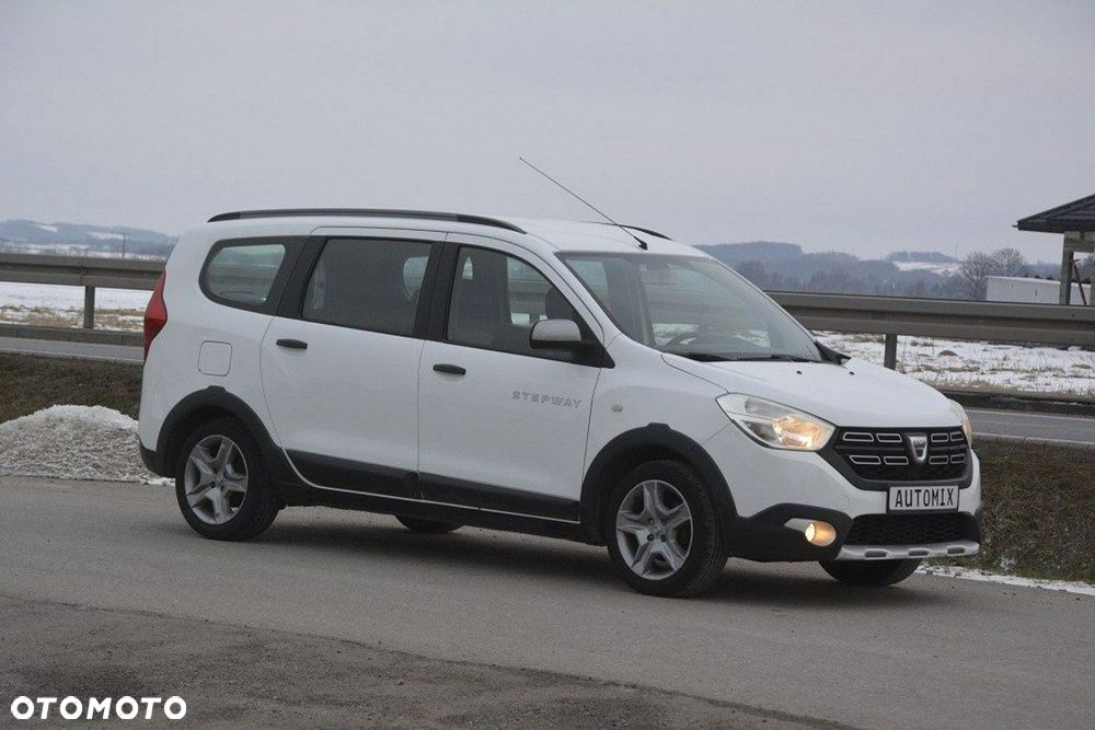 Dacia Lodgy 1.2 TCe Stepway - 12