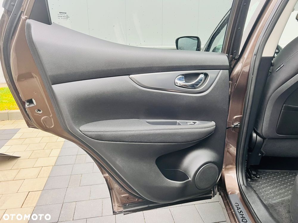Nissan Qashqai 1.2 DIG-T N-Connecta - 27