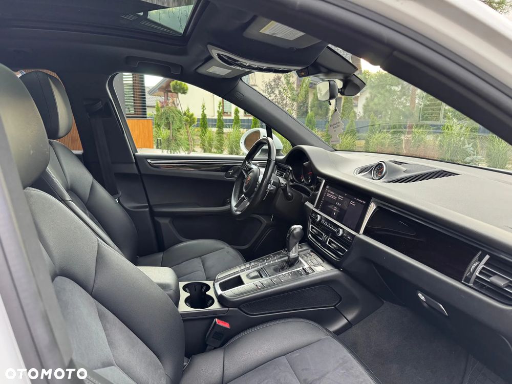 Porsche Macan Standard - 14