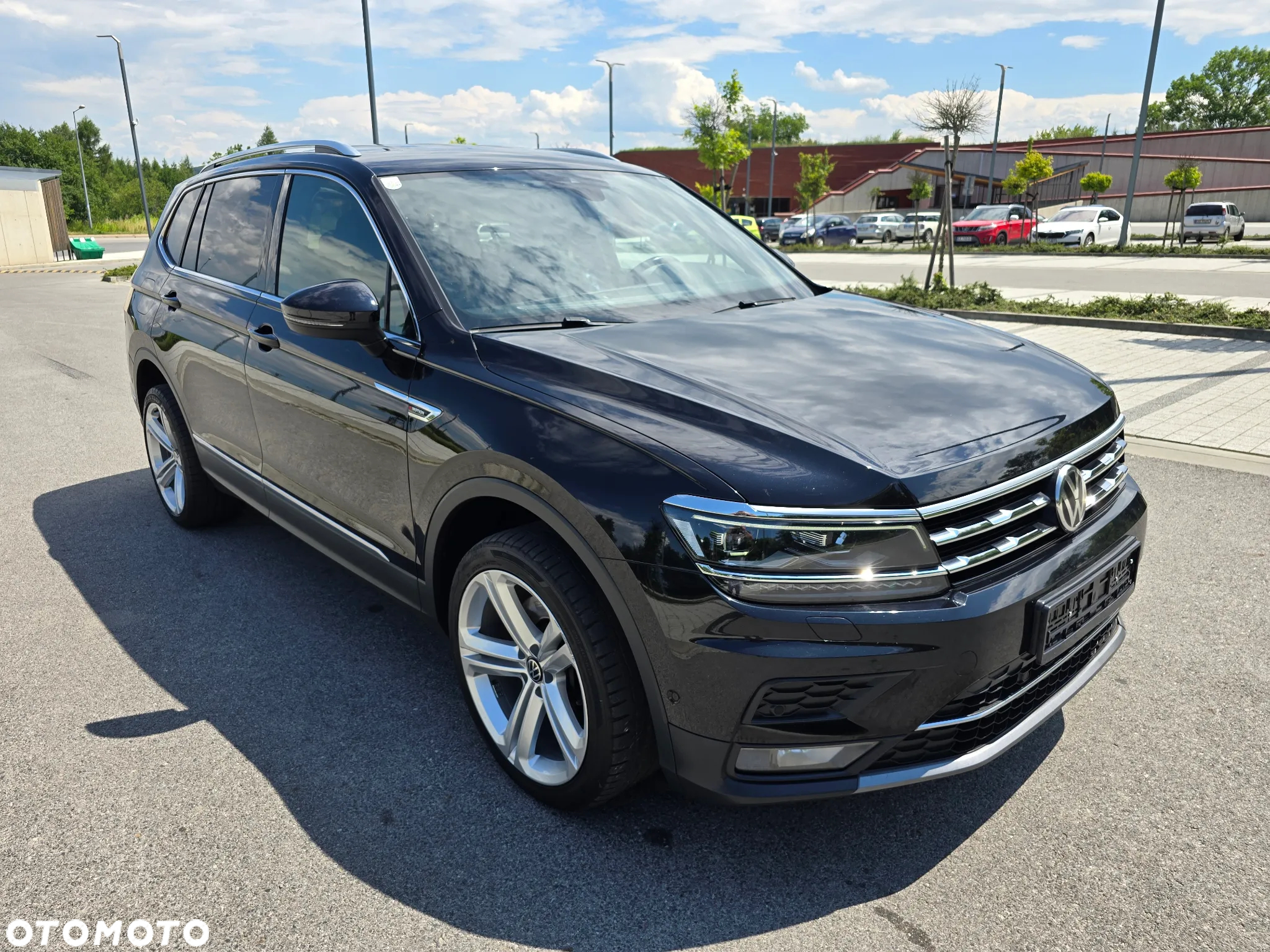 Volkswagen Tiguan Allspace 2.0 TSI 4Mot Highline DSG - 23