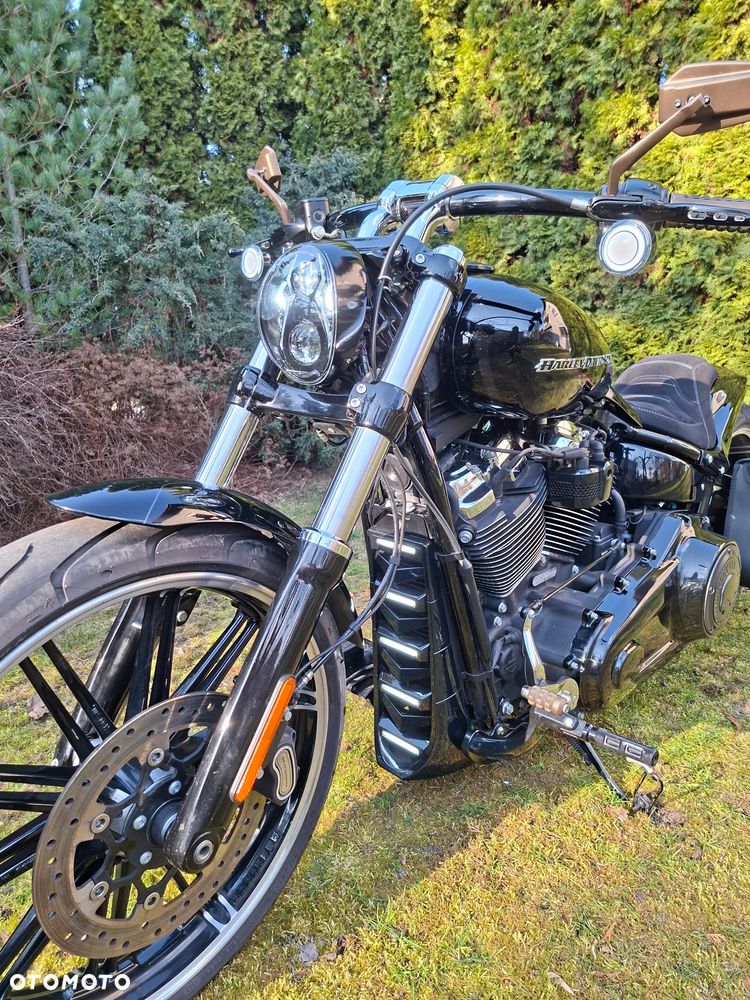 Harley-Davidson FXSB Breakout - 4