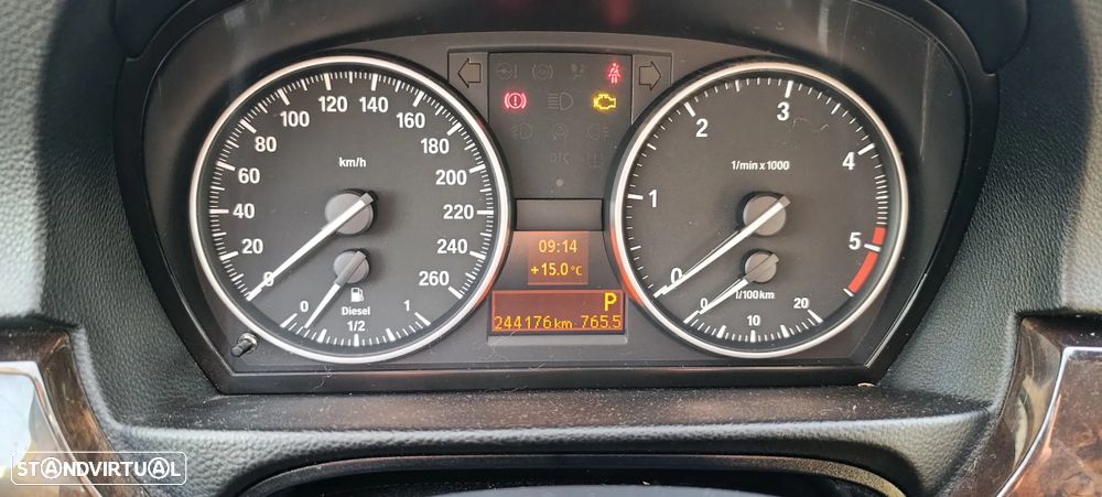 BMW 320 d Sport Auto - 12