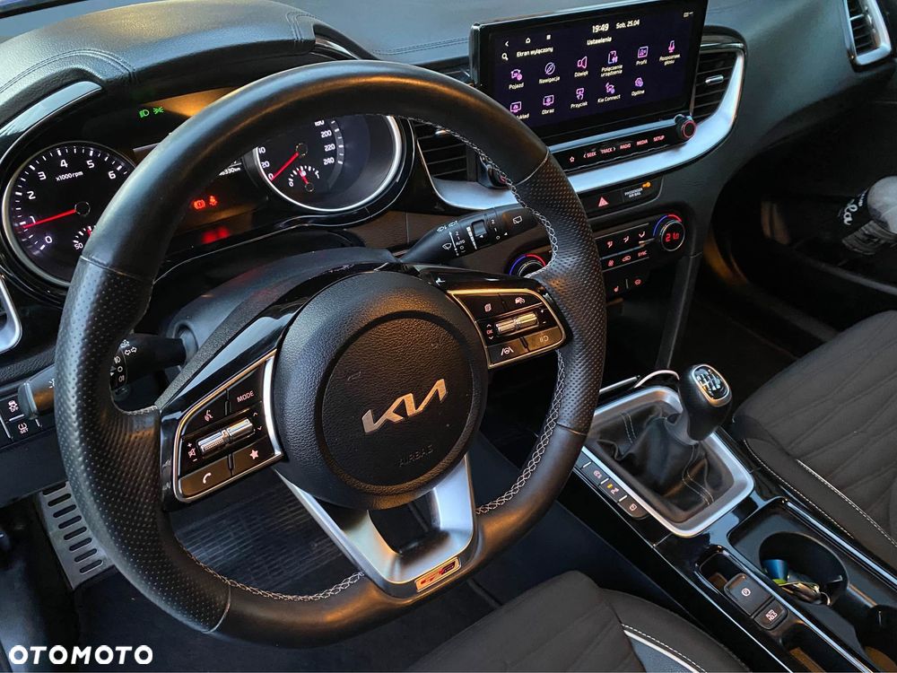 Kia ProCeed - 29
