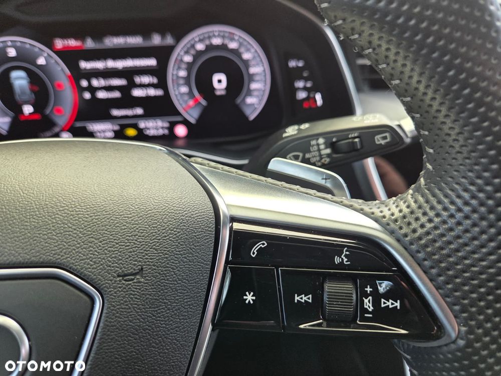 Audi A6 Avant 40 TDI quattro S tronic - 19