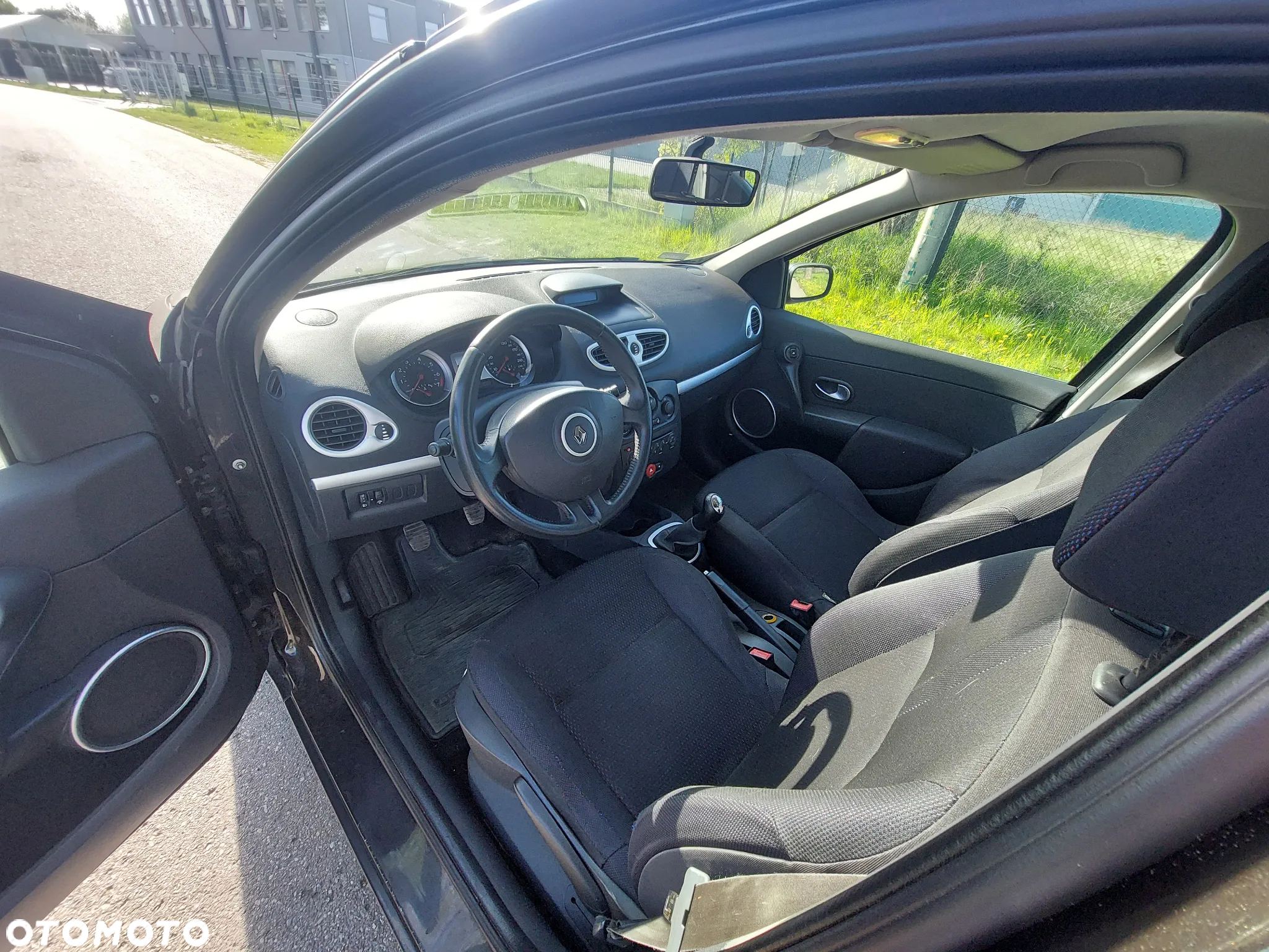 Renault Clio 1.6 16V Expression - 10