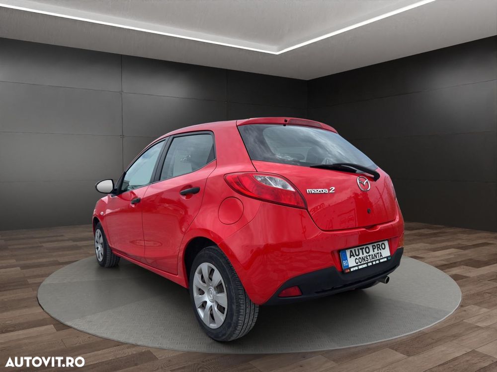 Mazda 2 - 4