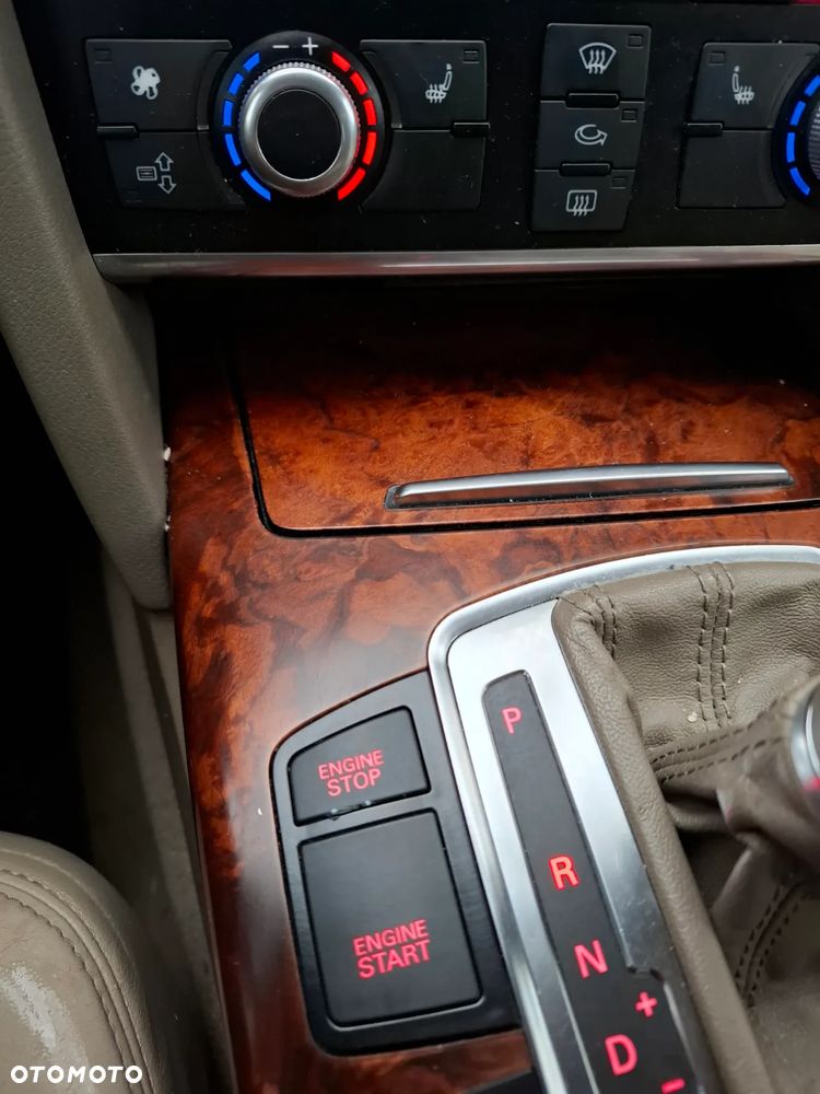 Audi A6 Limousine 3.0 TDI DPF quattro tiptronic - 12